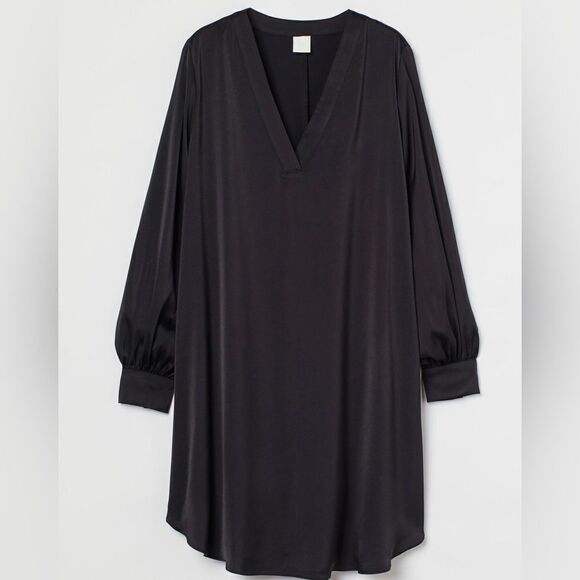 Black silky long sleeve dress - Picture 1 of 11